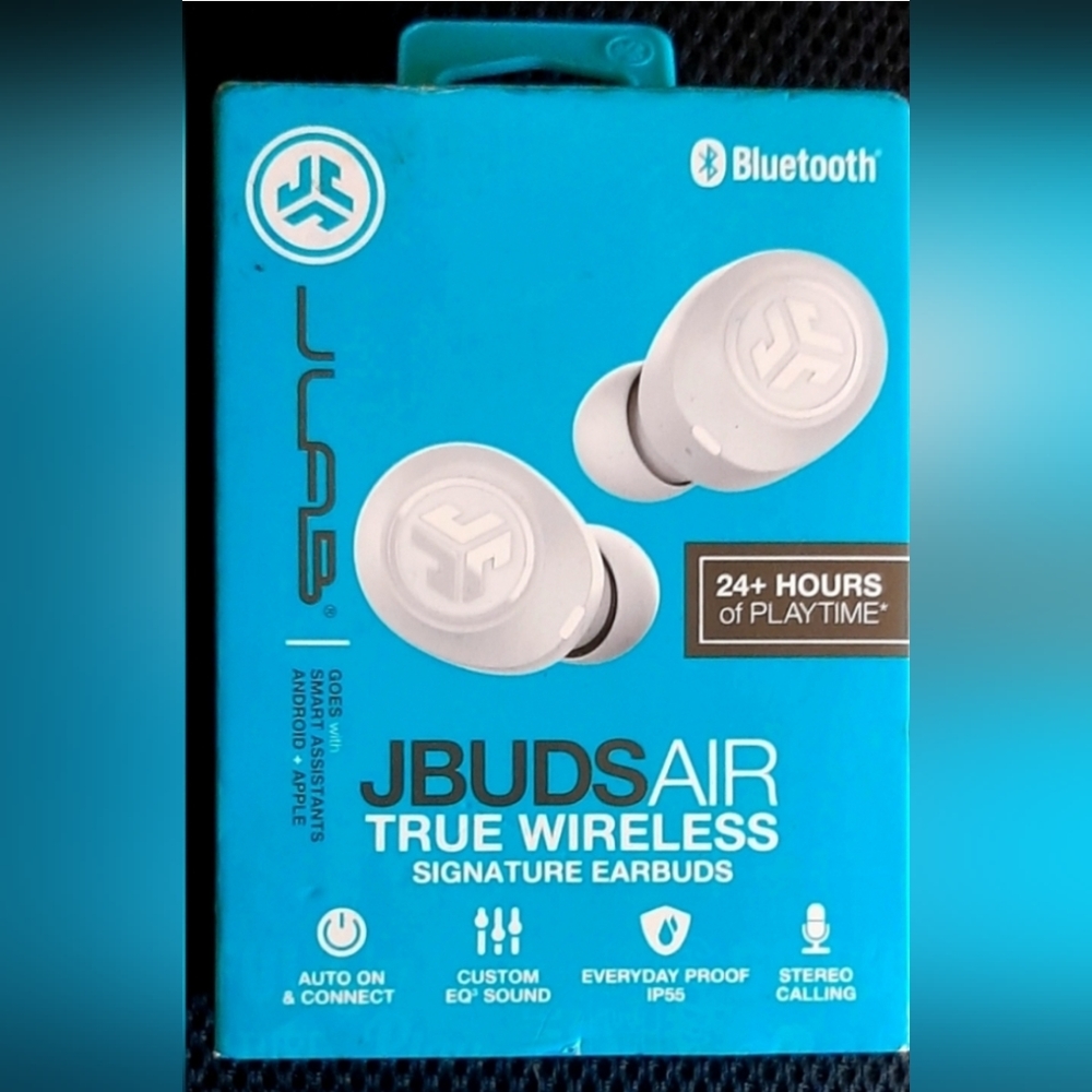NEW - JLAB Jbuds AIRTRUE WIRELESS EARBUDS - WHITE